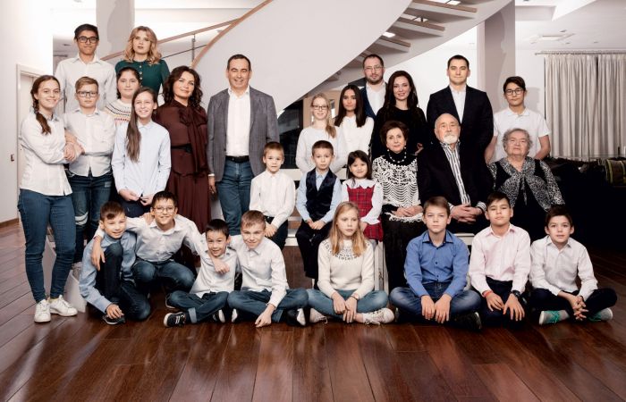 Роман Авдеев: российский миллиардер с 23 детьми