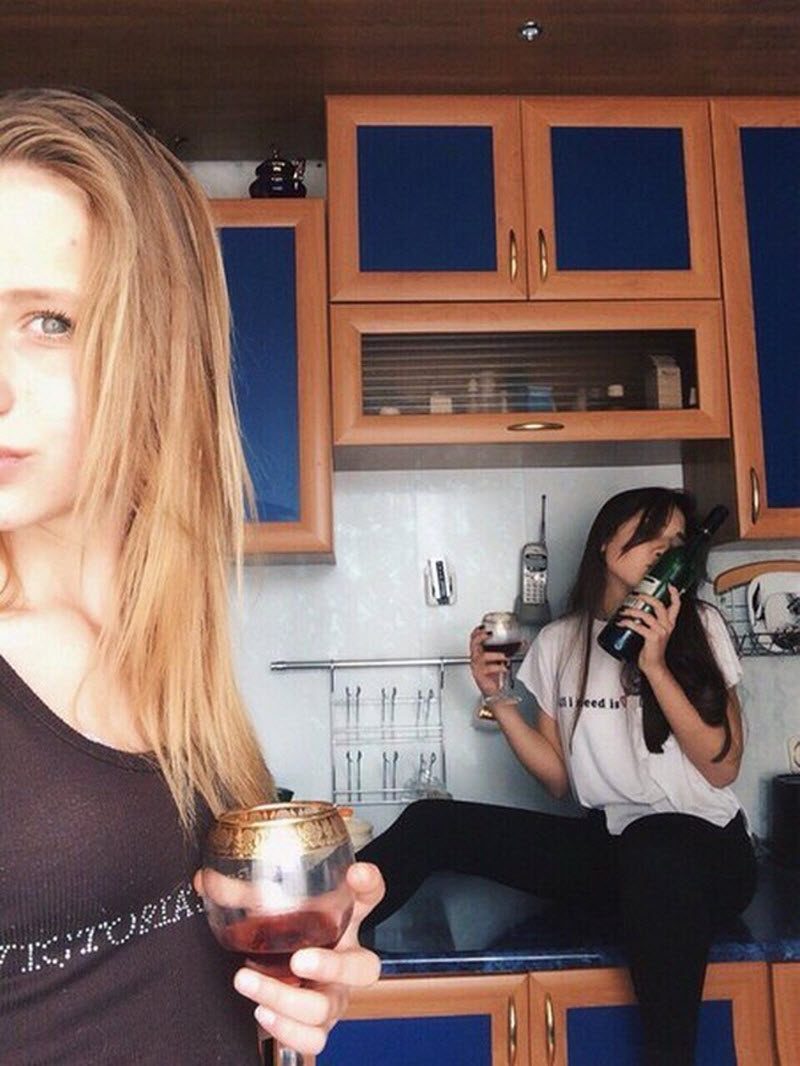 Забавы молодых: пьянки, гулянки, вписки