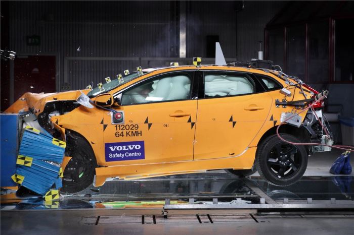 Распространенные мифы об автомобилях Распространенные мифы об автомобилях