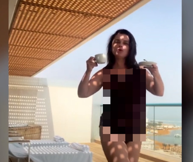 А чего стесняться?" Наташа Королева показала фигуру в купальнике - 7Дней.ру