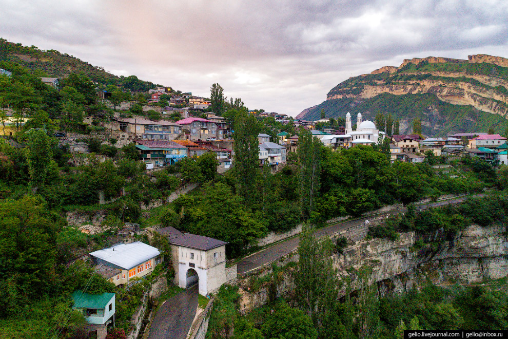 Село, парящее в небесах Село, парящее в небесах