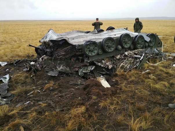 Фотографии разбившихся на учениях боевых машин ВДВ