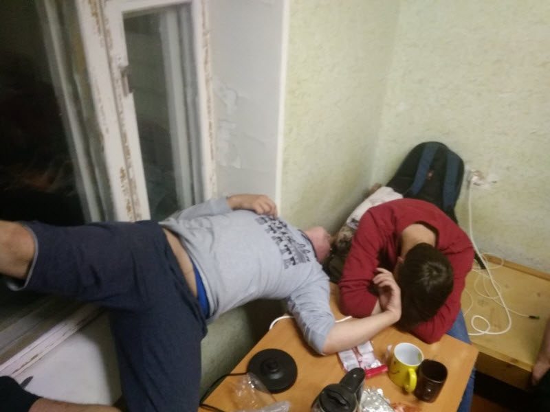 Забавы молодых: пьянки, гулянки, вписки
