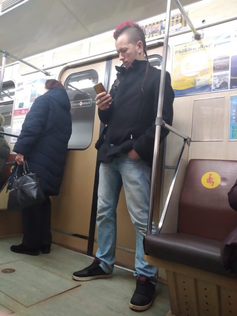 Модники из российского метрополитена