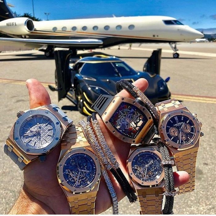 Богатые дети делятся в Instagram вызывающими зависть снимками роскошных яхт и пятизвездочных отелей
