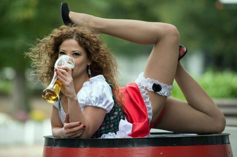 Забавные картинки с девушками