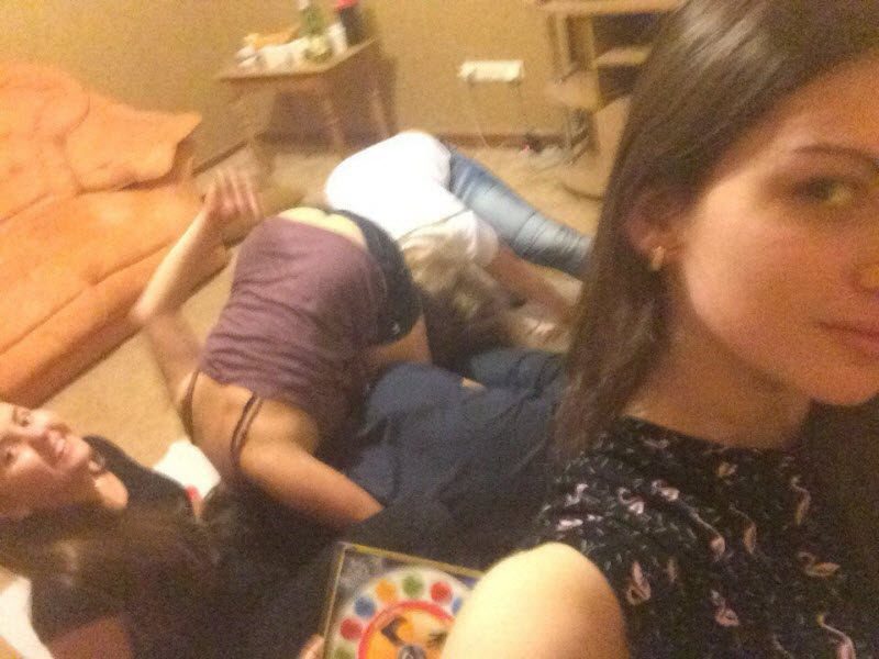 Забавы молодых: пьянки, гулянки, вписки