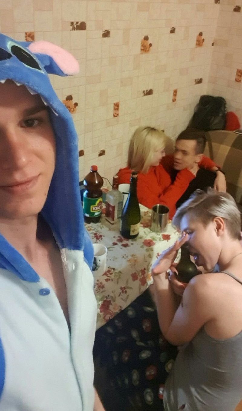 Забавы молодых: пьянки, гулянки, вписки