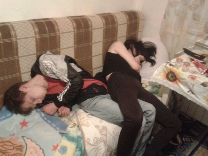 Забавы молодых: пьянки, гулянки, вписки