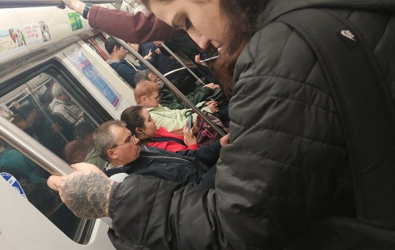 Модники из российского метрополитена