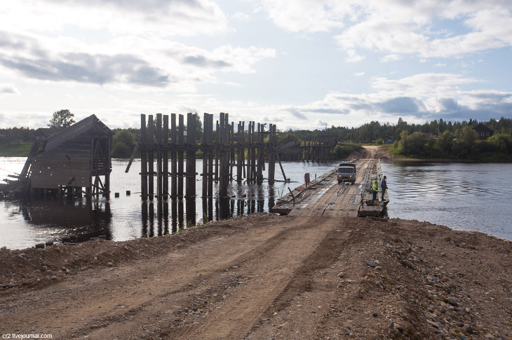 Старинный мост в Архангельской области Старинный мост в Архангельской области