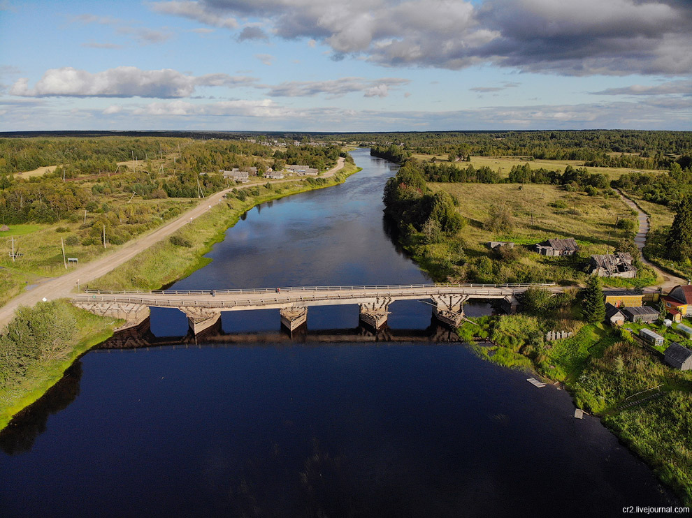 Старинный мост в Архангельской области Старинный мост в Архангельской области