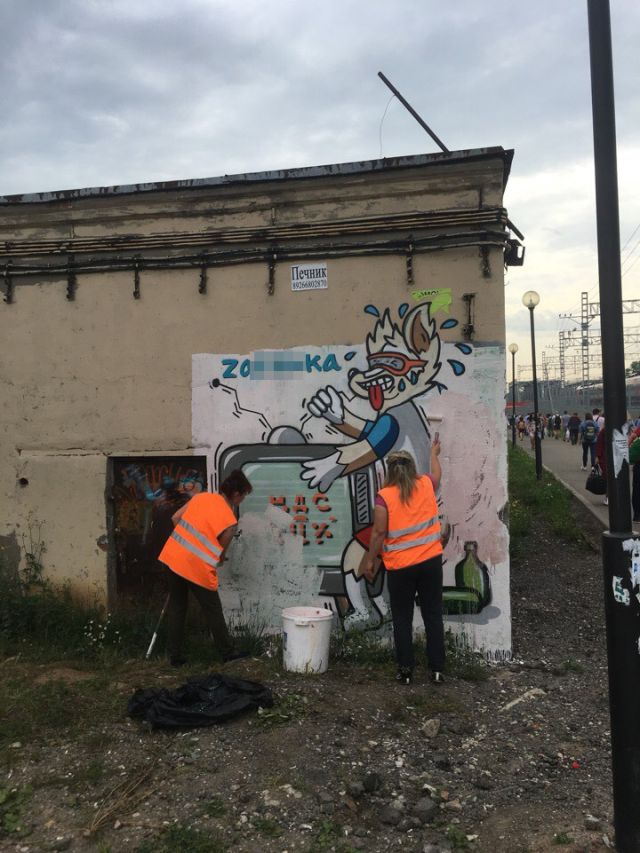 Победа коммунальщиков: Знаменитую граффити-стену на станции МЦК "Ростокино" разрушили