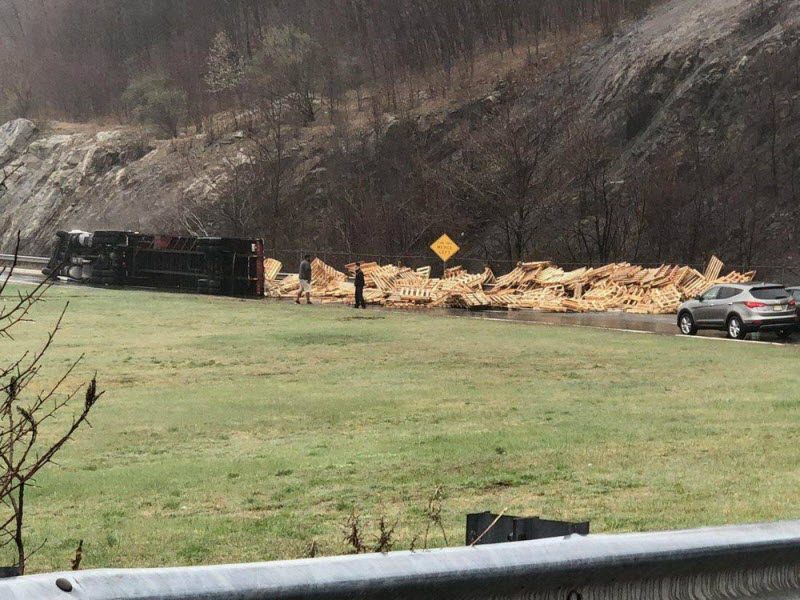 Бывают в жизни огорчения