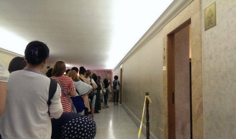 Бывают в жизни огорчения