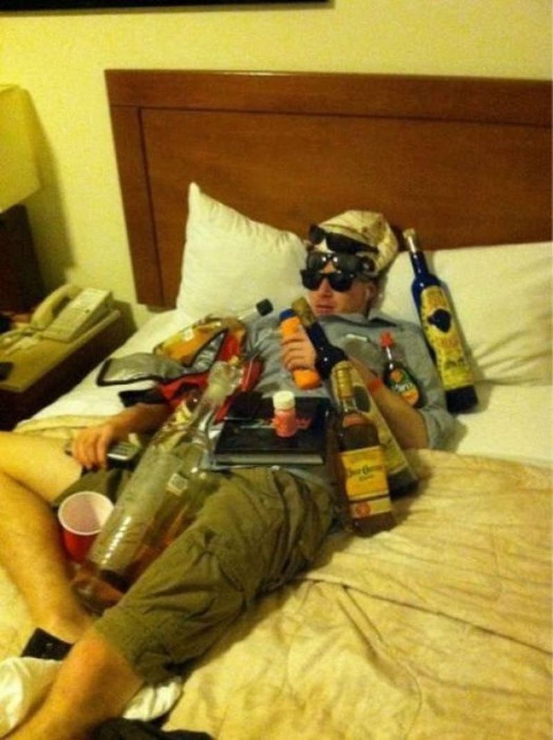 Забавы молодых: пьянки, гулянки, вписки