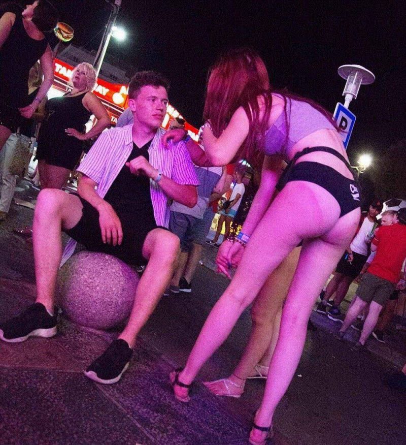 Забавные картинки с девушками