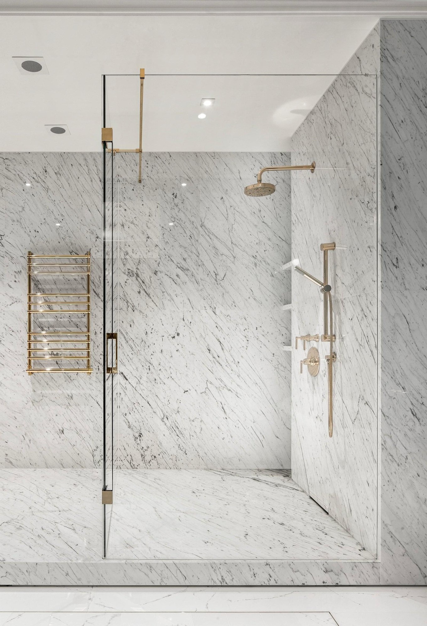 Интерьер квартиры для молодой женщины Интерьер квартиры для молодой женщины