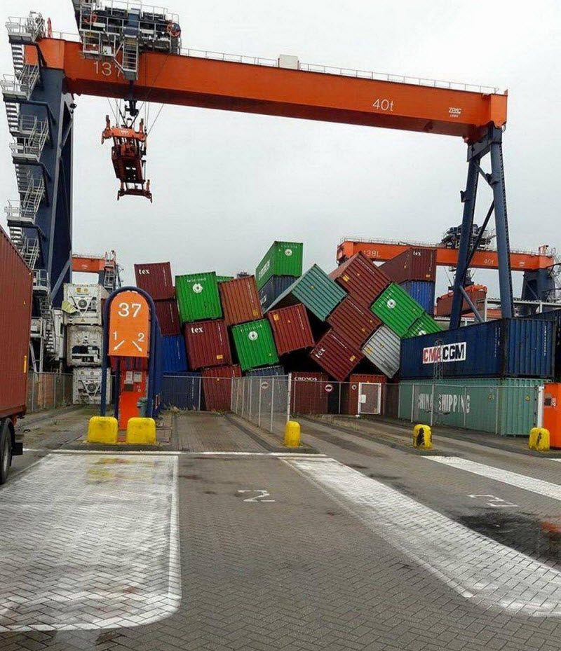 Бывают в жизни огорчения