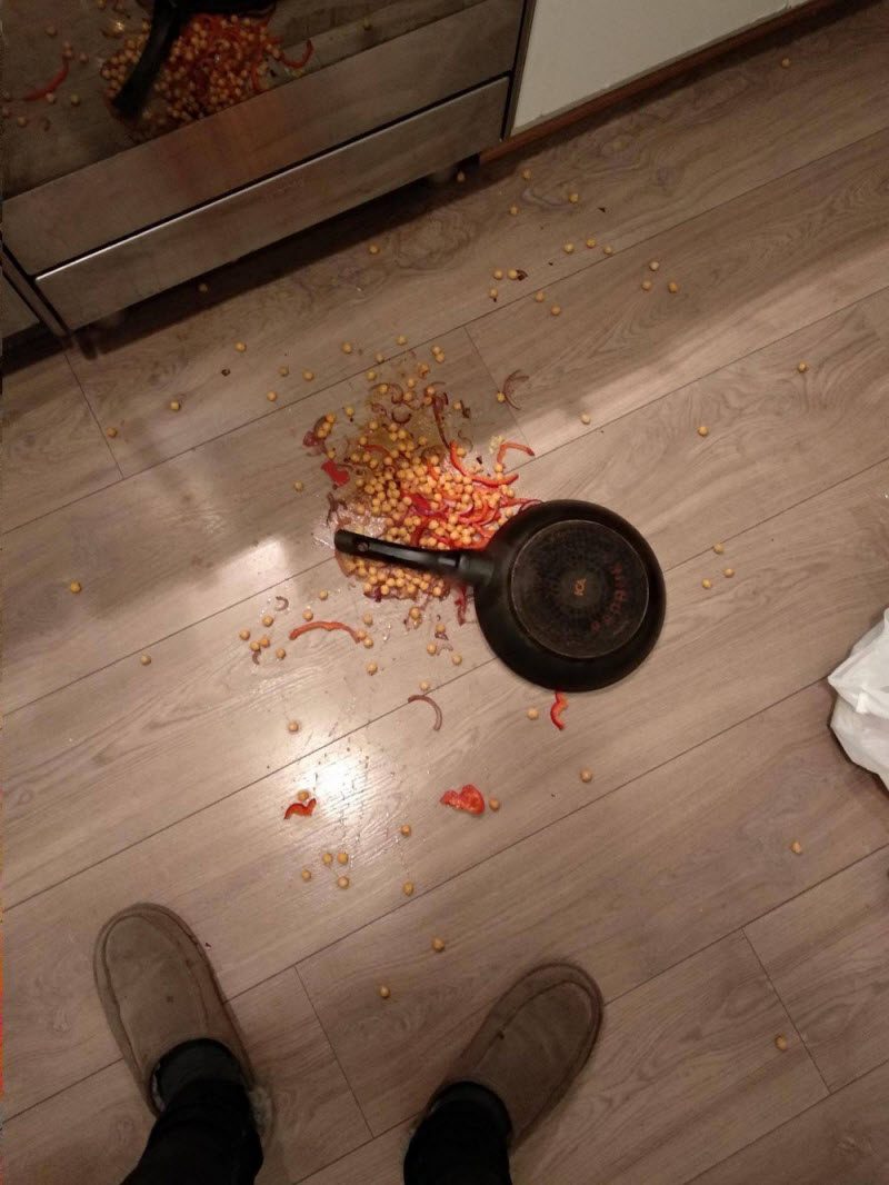 Бывают в жизни огорчения