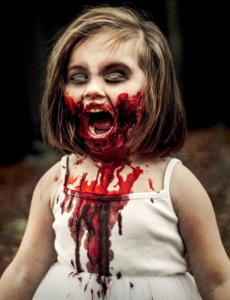 Мама устроила зомби-фотосессию с дочерьми к Хэллоуину и получила смертельные угрозы от троллей