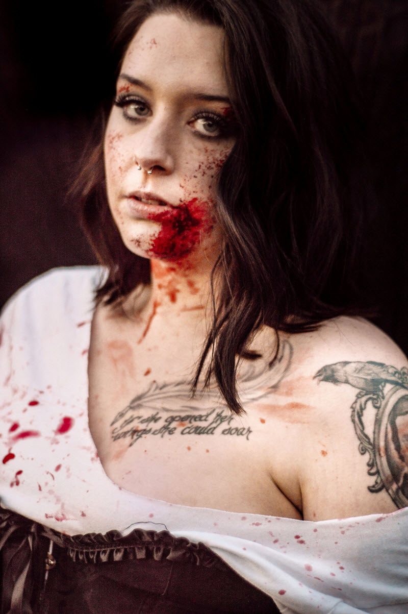 Мама устроила зомби-фотосессию с дочерьми к Хэллоуину и получила смертельные угрозы от троллей