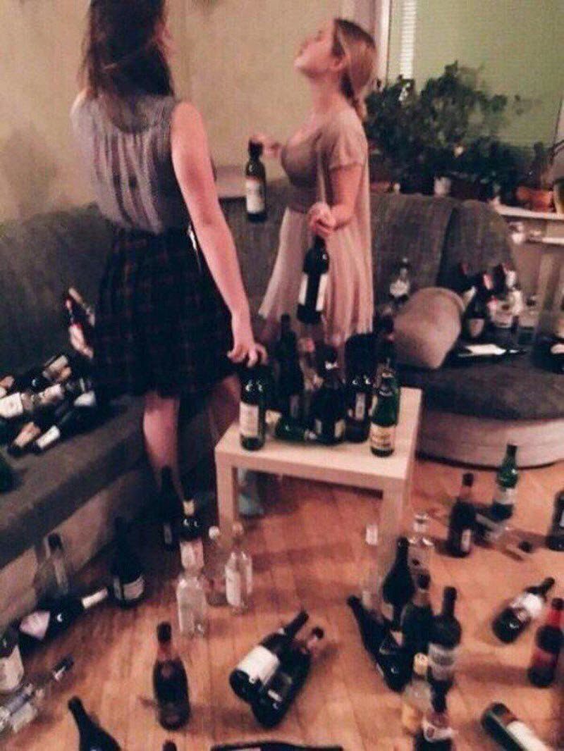 Забавы молодых: пьянки, гулянки, вписки