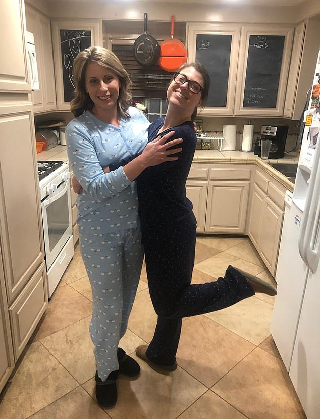 Секс-скандал: член конгресса США ушла в отставку из-за "слитых" фотографий