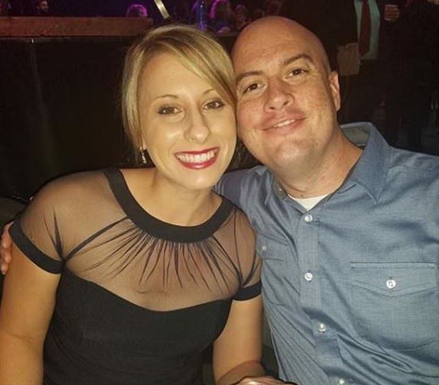 Секс-скандал: член конгресса США ушла в отставку из-за "слитых" фотографий