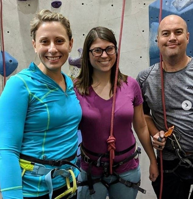 Секс-скандал: член конгресса США ушла в отставку из-за "слитых" фотографий