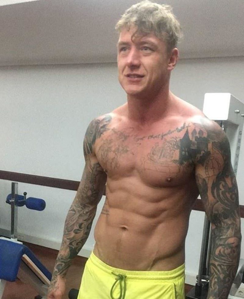 Бывший военный стал звездой гей-порно, но утверждает, что он на 100% мужик - просто платят хорошо