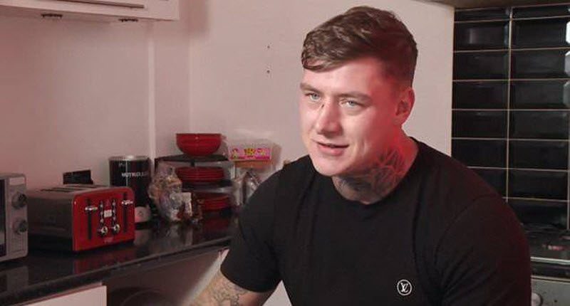 Бывший военный стал звездой гей-порно, но утверждает, что он на 100% мужик - просто платят хорошо