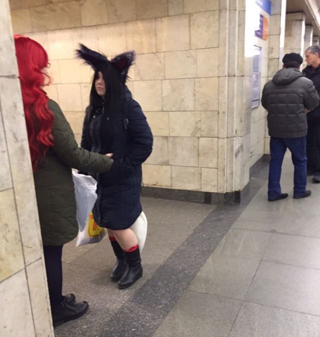 Любители высокой моды из подземки