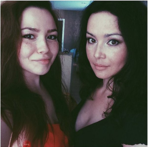 Яблоко от яблони или как может выглядеть мама твоей девушки