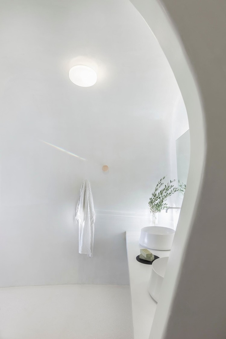 Интерьер дома для отдыха на острове Санторини Интерьер дома для отдыха на острове Санторини