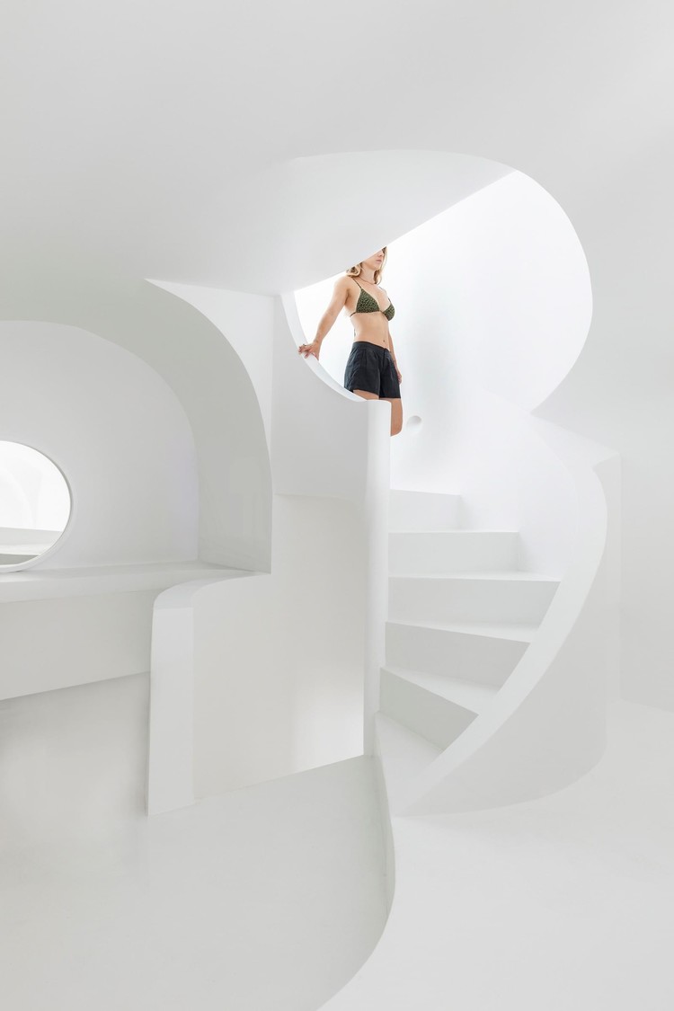 Интерьер дома для отдыха на острове Санторини Интерьер дома для отдыха на острове Санторини