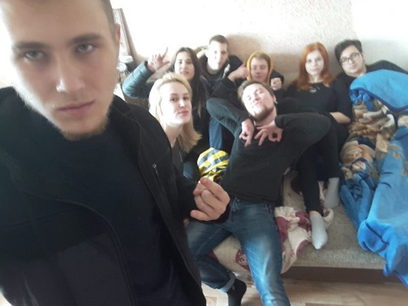 Забавы молодых: пьянки, гулянки, вписки