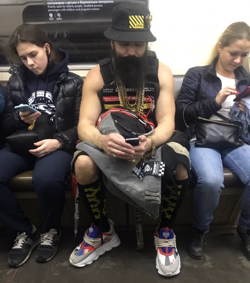 Модники из российского метрополитена