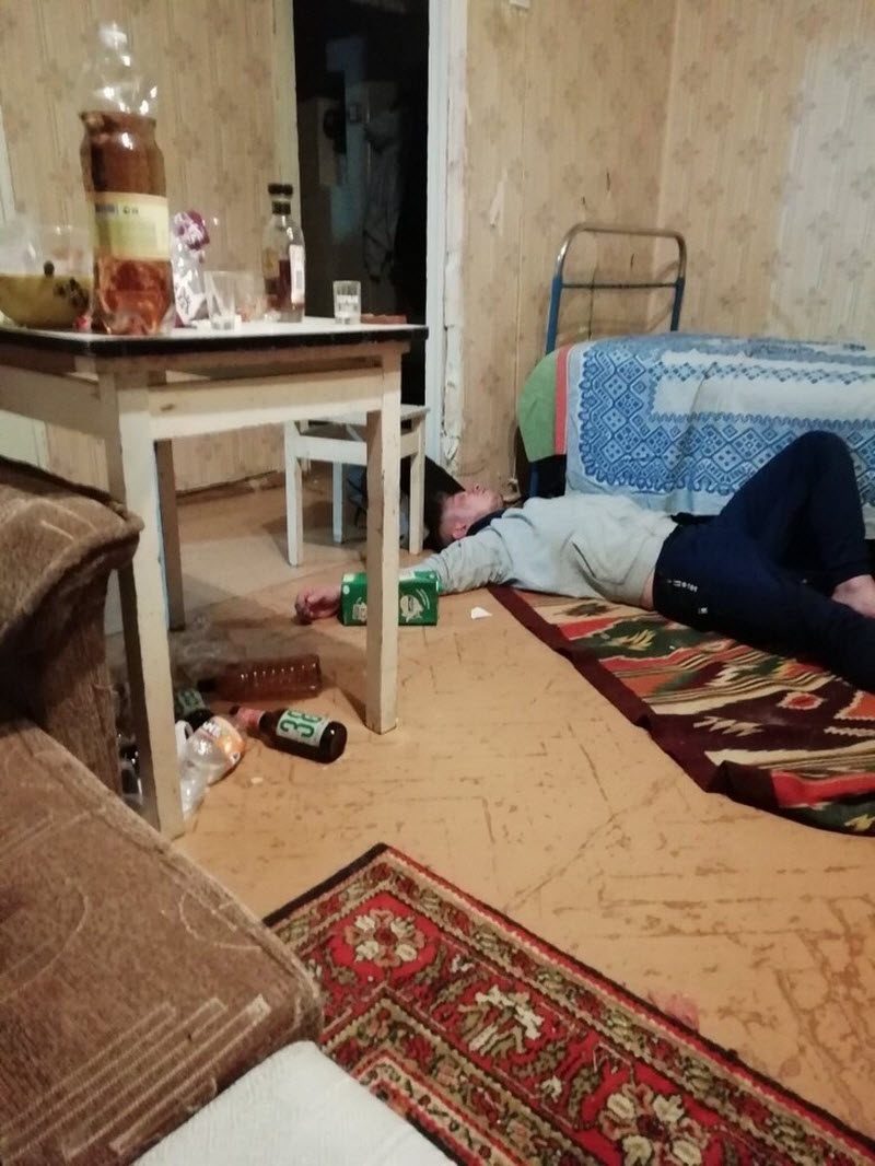 Забавы молодых: пьянки, гулянки, вписки