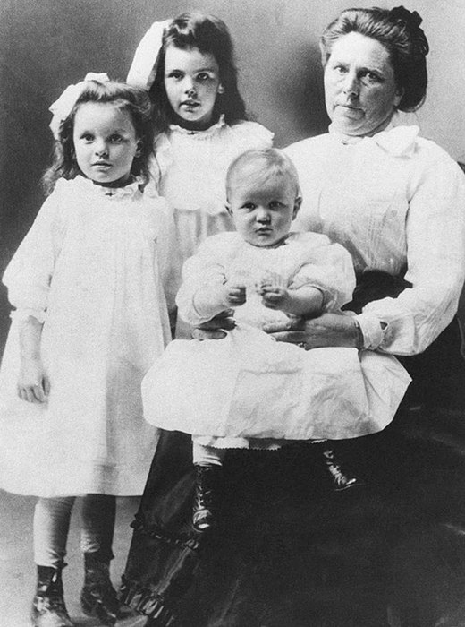 Знаменитые «черные вдовы» в истории Знаменитые «черные вдовы» в истории