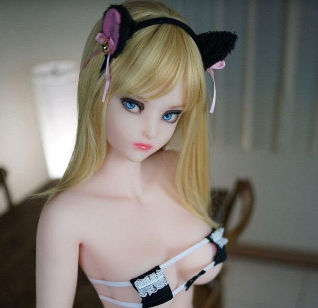 Silicone Lovers и ее фантастические секс-куклы