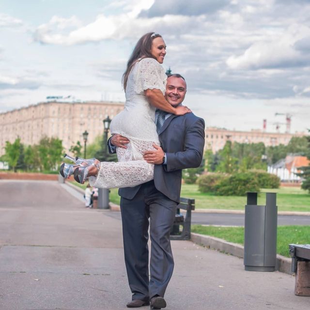 Наталья Кузнецова - чемпионка по бодибилдингу, чьи мышцы больше, чем у ее мужа