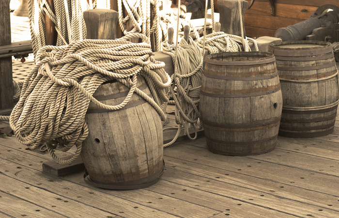 Как раньше решалась проблема снабжения пресной водой членов экипажа корабля? Как раньше решалась проблема снабжения пресной водой членов экипажа корабля?