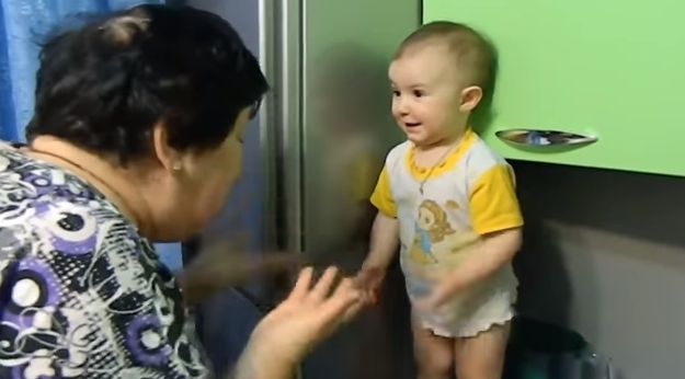 Диалог внучки и бабушки