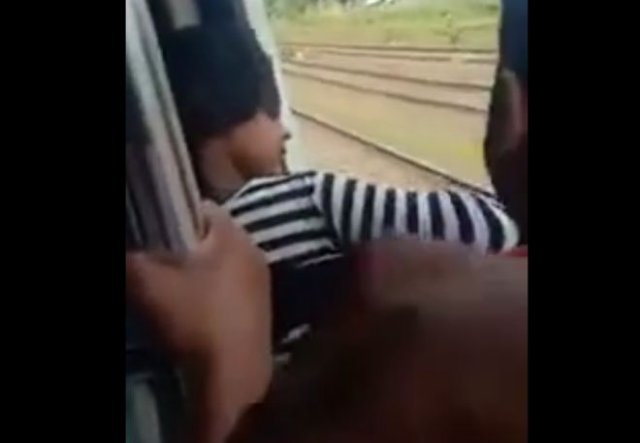 Парень спас девушку от верной гибели