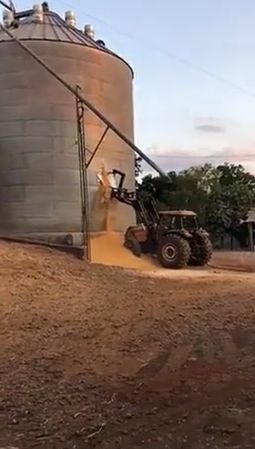 Ремонт небольшой дырочки в зернохранилище