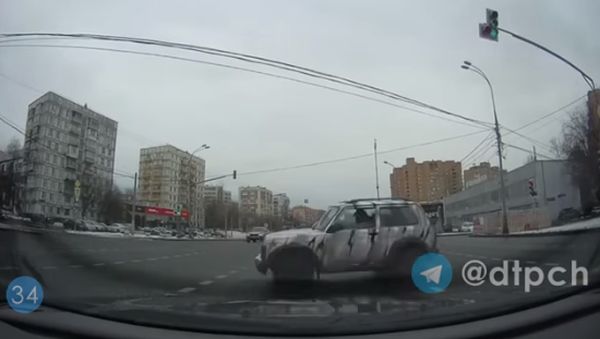 Хорошо, что каска спасла!