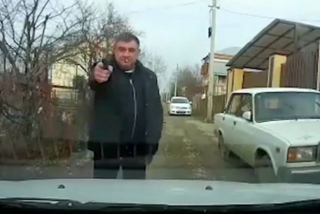 Показал, кто на дороге «главный»