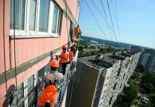 Жителей Москвы и Подмосковья освободили от платы за капремонт
