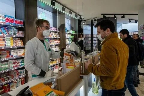 Правительство РФ установило ограничения на продажу масок и перчаток